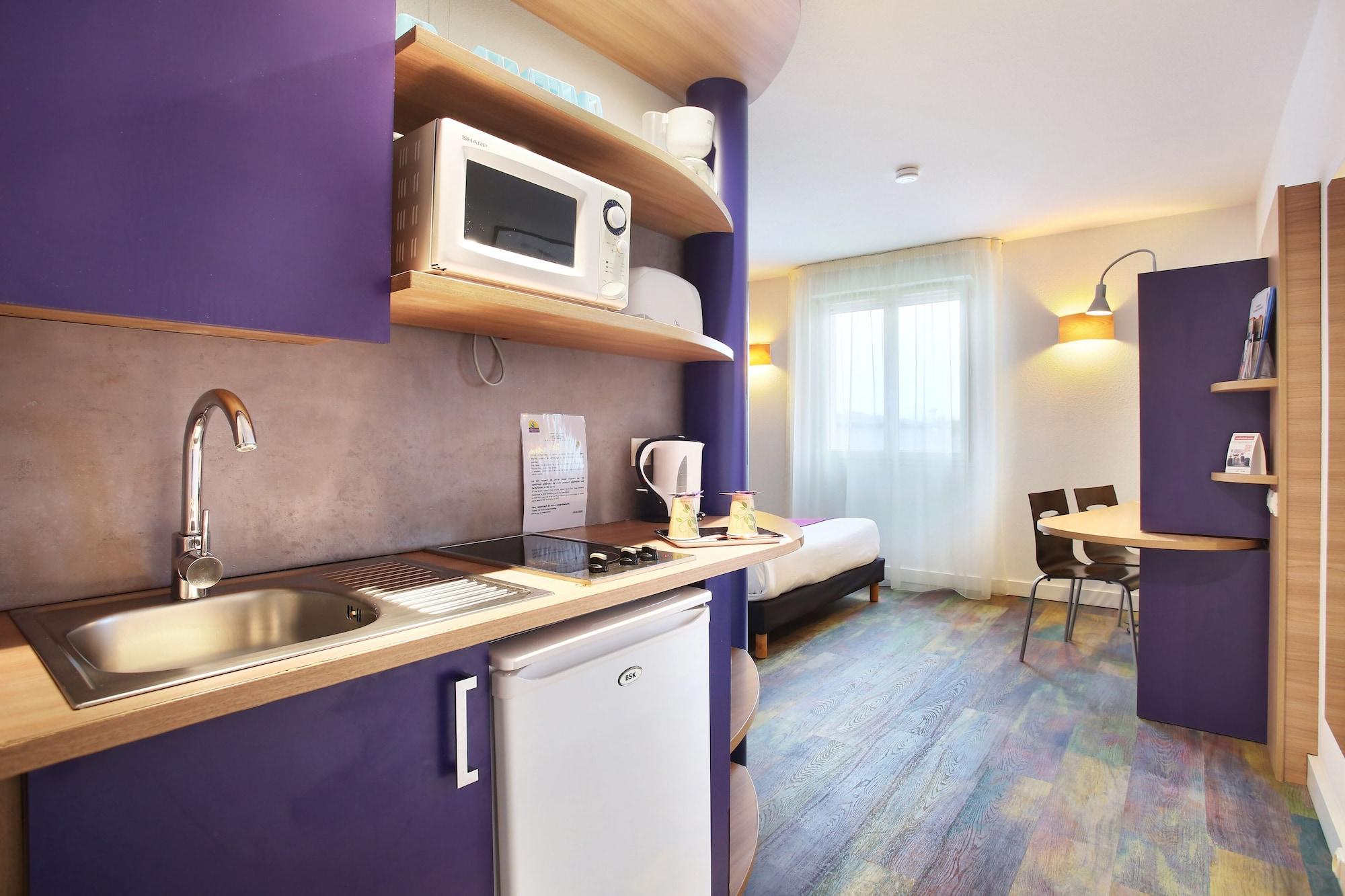 Suite-Home Orleans-Saran Exteriör bild