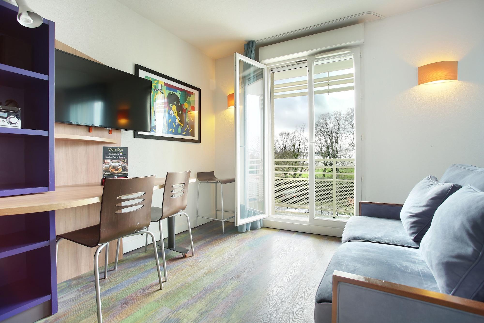 Suite-Home Orleans-Saran Exteriör bild