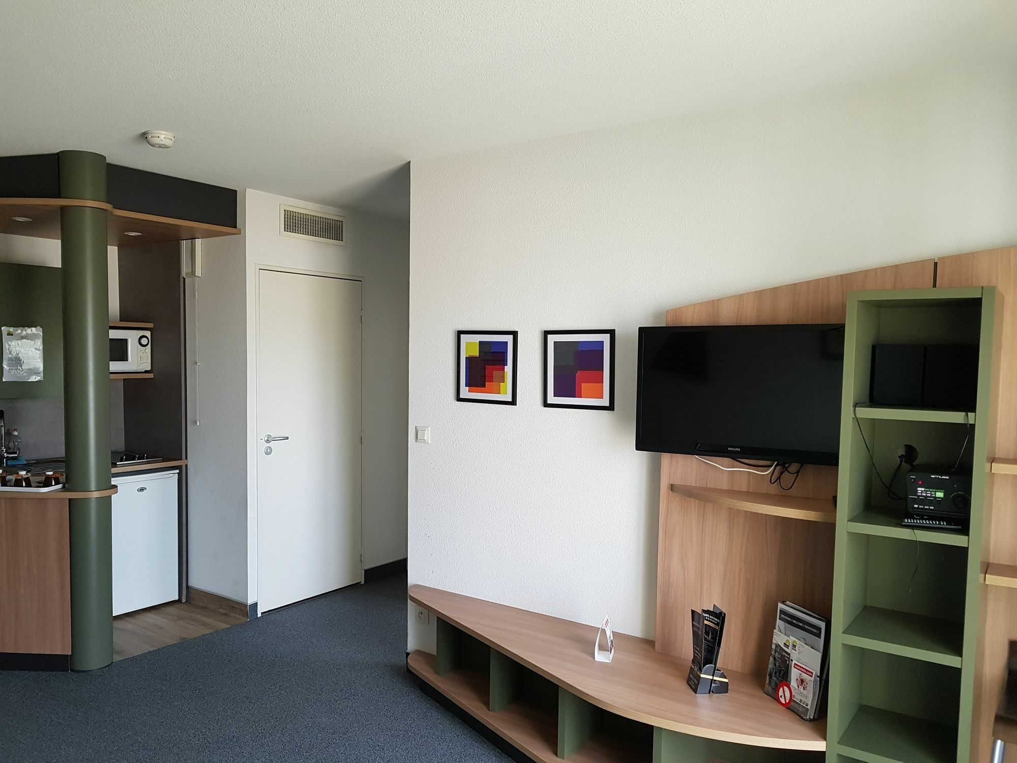 Suite-Home Orleans-Saran Exteriör bild