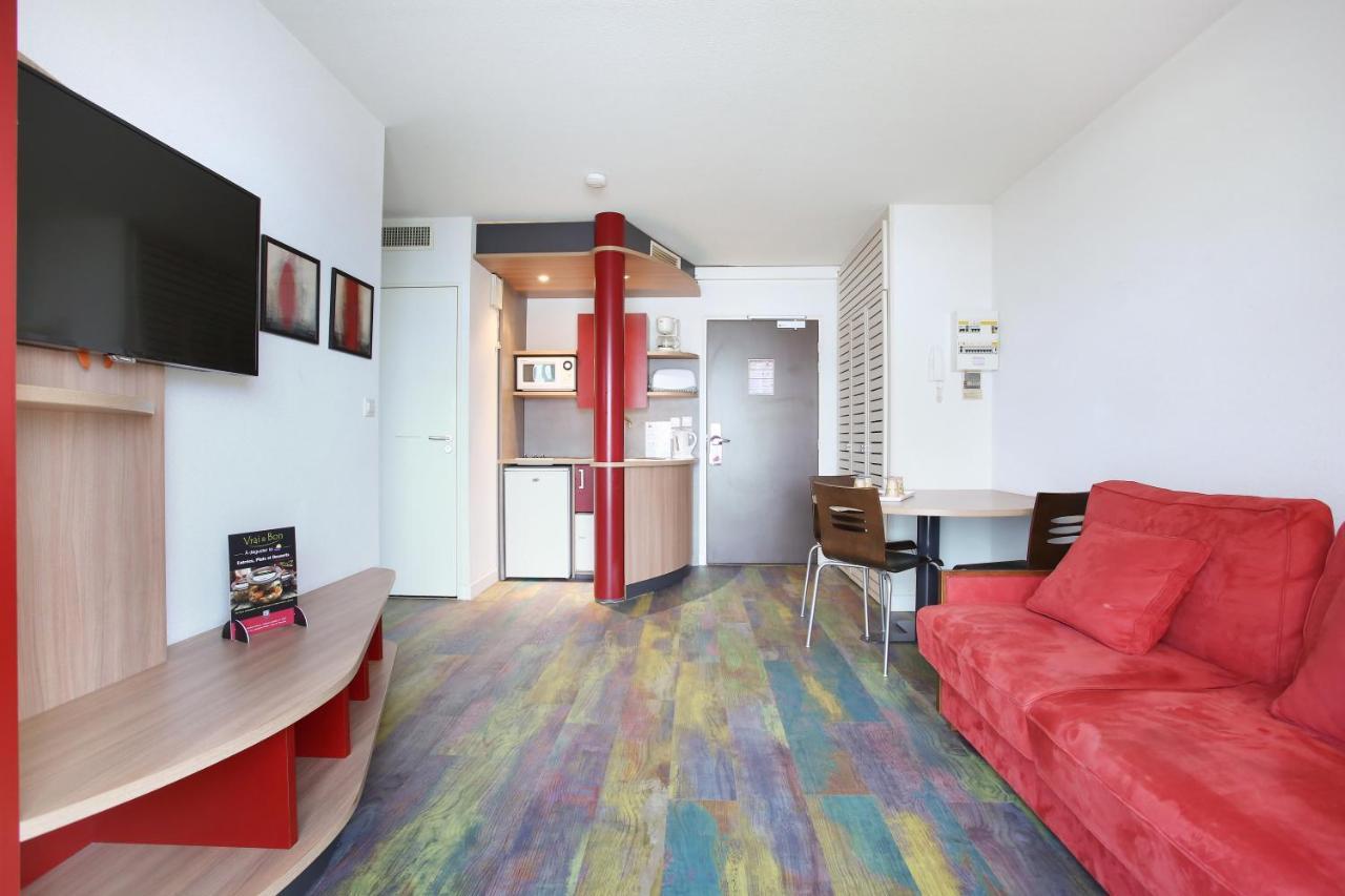 Suite-Home Orleans-Saran Exteriör bild