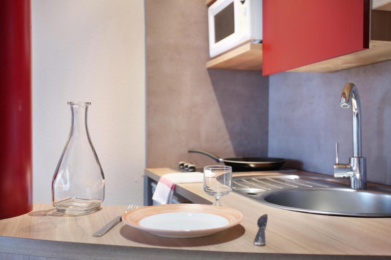 Suite-Home Orleans-Saran Exteriör bild